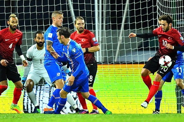 A Millilerin alkışlanan jesti