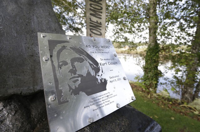 Kurt Cobain'i CIA mi öldürdü?