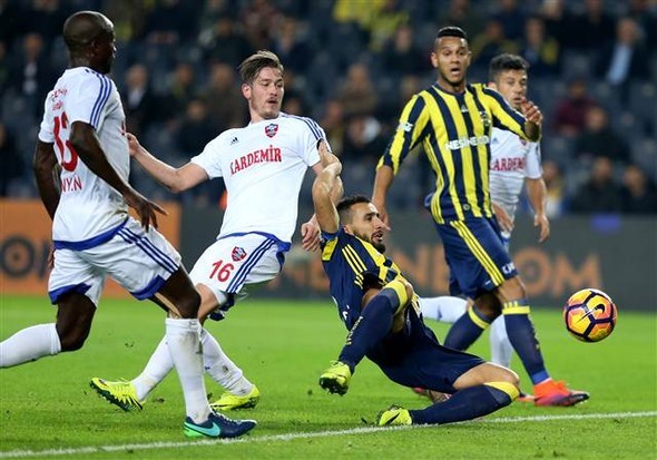 Fenerbahçe-Karabükspor maçından süper kareler