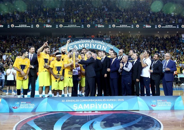 Fenerbahçe'nin kupa coşkusu
