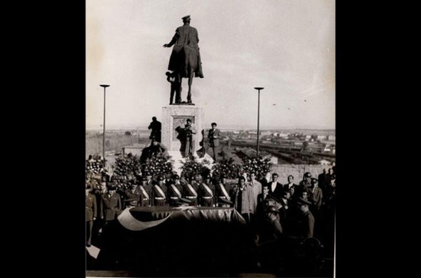 Atatürk'ün cenazesinden hiç görülmeyen fotoğraflar
