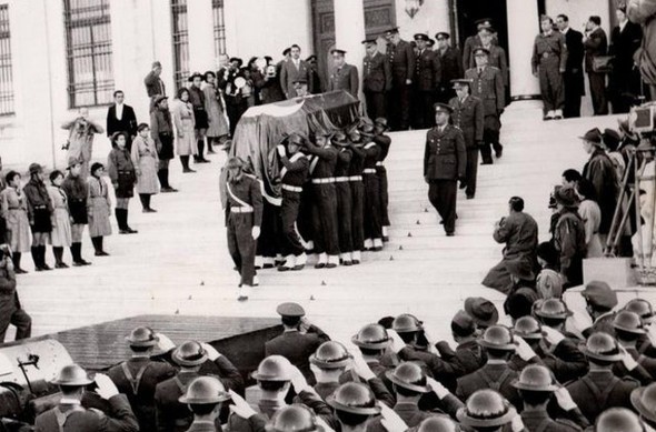 Atatürk'ün cenazesinden hiç görülmeyen fotoğraflar