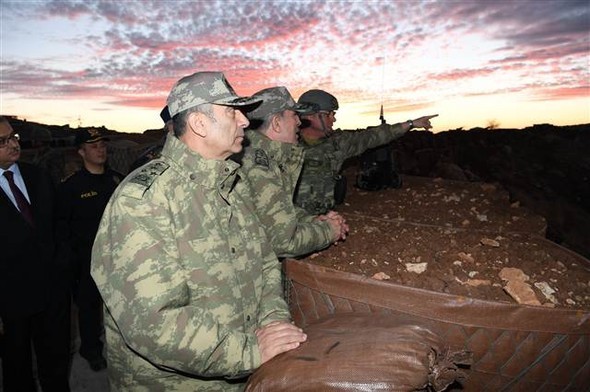 Komutanlar böyle karşılandı