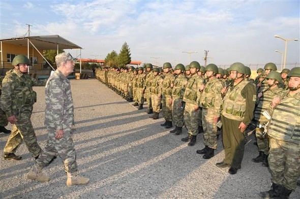 Komutanlar böyle karşılandı