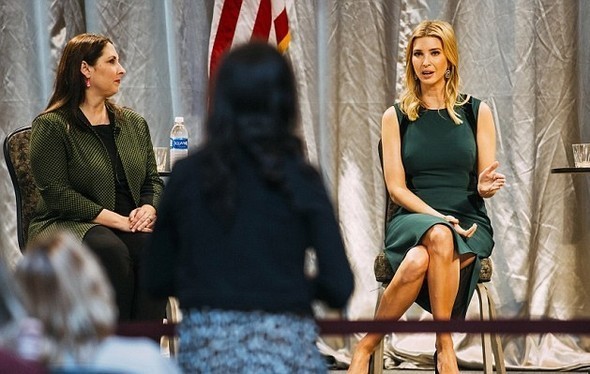 Ivanka Trump'a uçakta büyük şok!