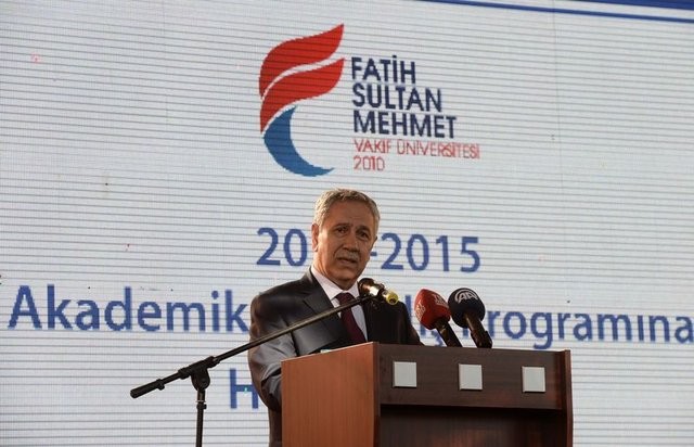 İşte üniversitelerin başarılı öğrenciler için burs imkanları