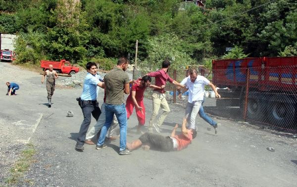 Mahalleli-madenci kavgasına biber gazlı müdahale