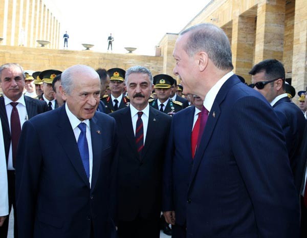 Cumhurbaşkanlığı sitesinde dikkat çeken iki fotoğraf