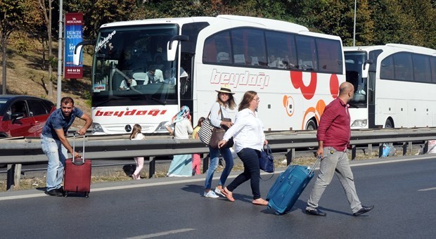 Bayram dönüşü trafiği çileden çıkardı