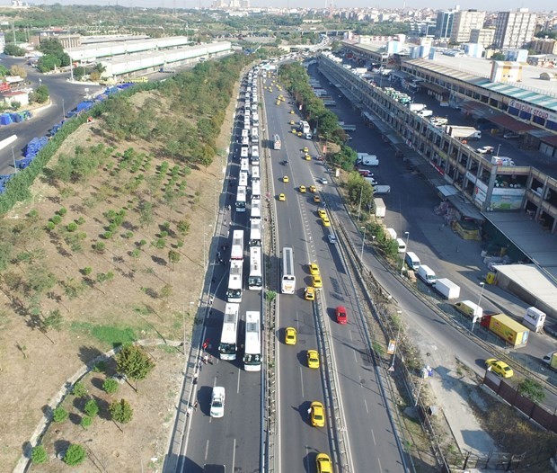 Bayram dönüşü trafiği çileden çıkardı