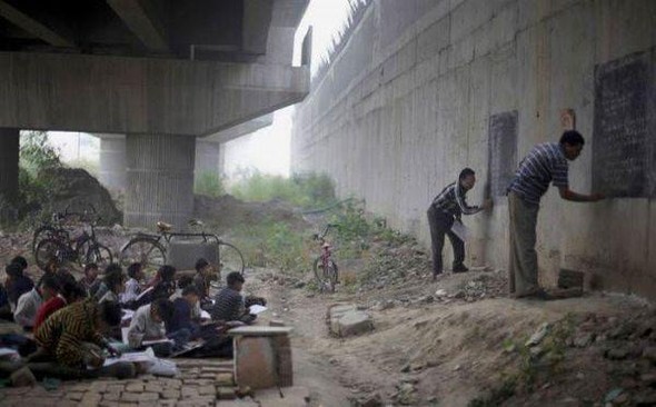 Hindistan'dan sıra dışı görüntüler 