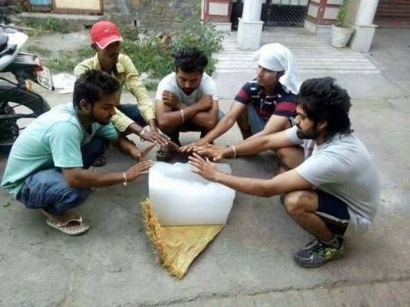 Hindistan'dan sıra dışı görüntüler 