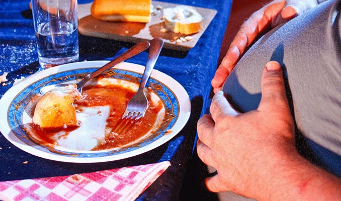 Tek yumurta ikizleri aynı erkekle evleniyor
