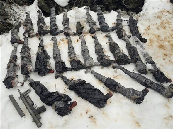 PKK'nın sığınağından çıkan asker üniformaları şok etti