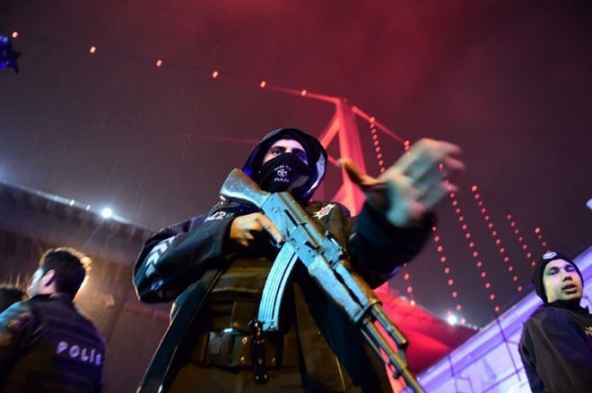 Reina saldırganı içeriden yardım aldı mı?