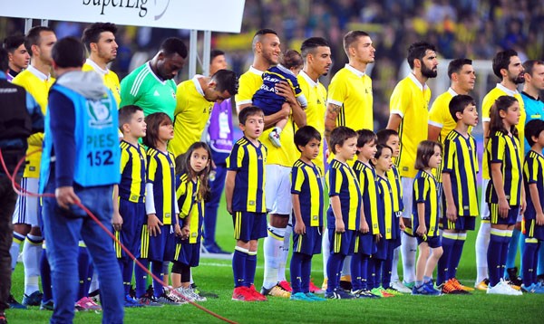 Dev derbinin skorunu verdi! 2-0...