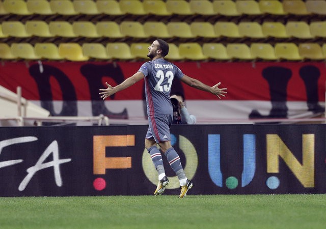 Cenk Tosun Monaco'ya attığı 2 golle sosyal medyayı salladı