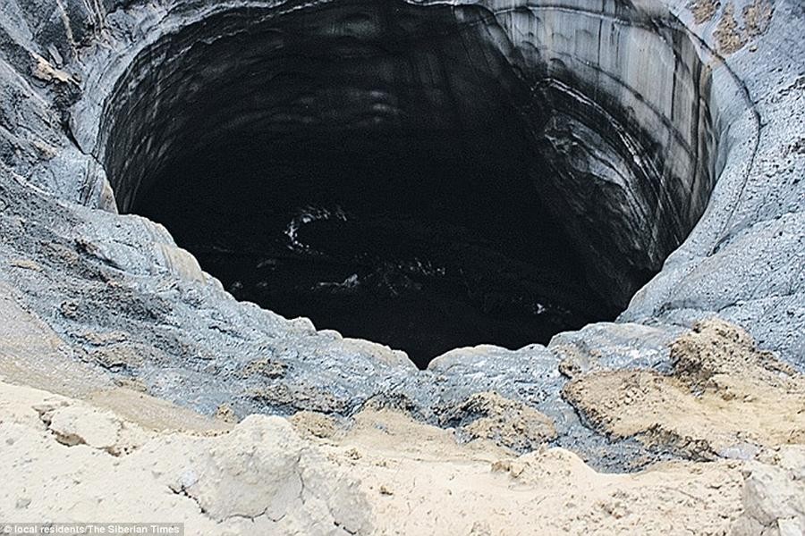 Bu delikler gitgide büyüyecek! Bilim adamları şaşkın