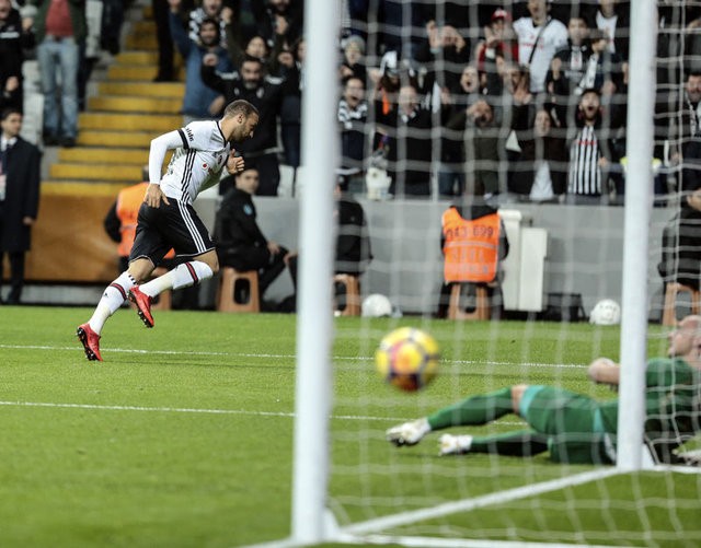 Transferin gözdesi Cenk Tosun