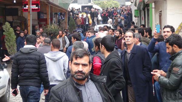 Bakan korumaları silahlı kavgaya müdahale etti