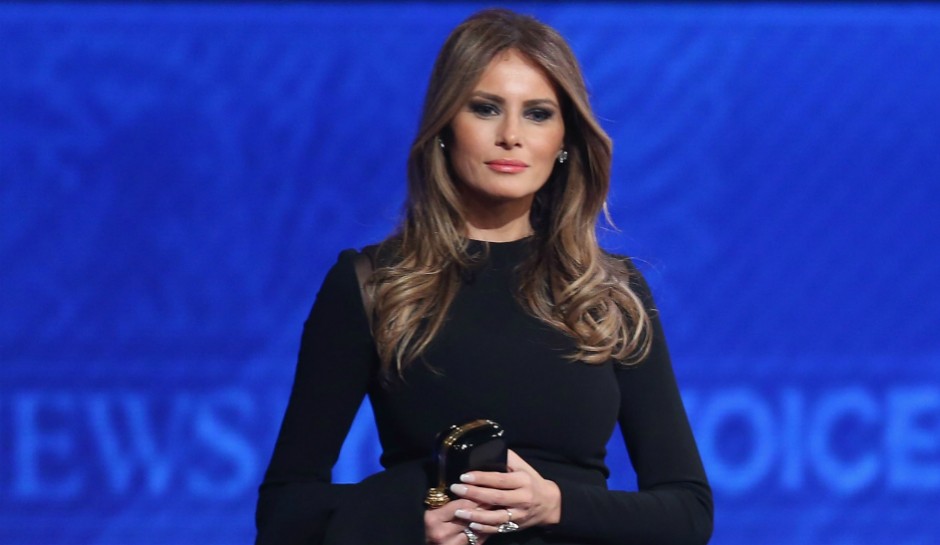 Melania Trump'ın resmi portresi sosyal medyada gündeme oturdu