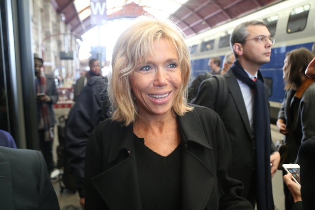Fransa'nın yeni First Lady'si Brigitte Macron oldu