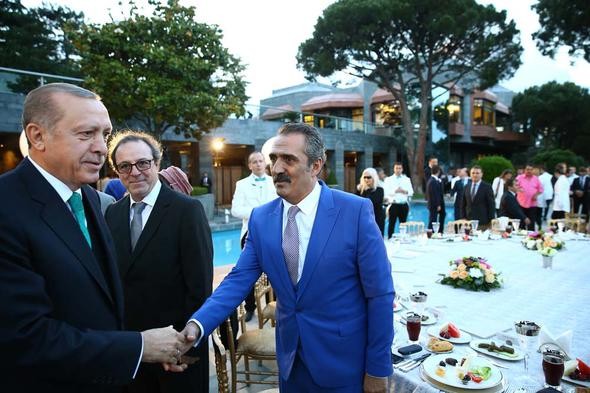 Cumhurbaşkanı'nın iftarında ünlüler geçidi
