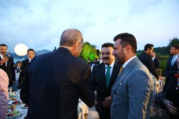 Cumhurbaşkanı'nın iftarında ünlüler geçidi
