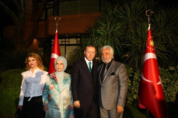 Cumhurbaşkanı'nın iftarında ünlüler geçidi