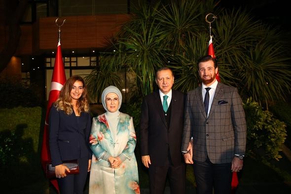 Cumhurbaşkanı'nın iftarında ünlüler geçidi
