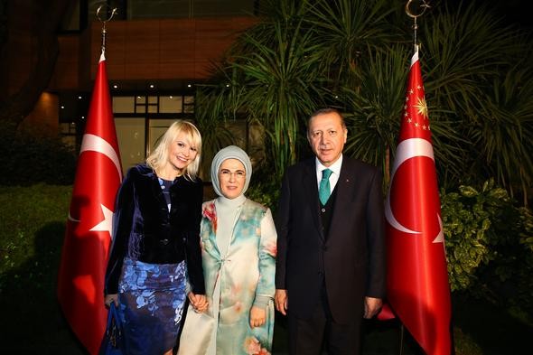 Cumhurbaşkanı'nın iftarında ünlüler geçidi