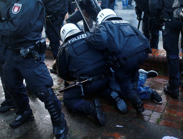 İşte fotoğraflarla Hamburg'daki G-20 protestoları