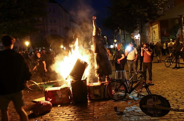 İşte fotoğraflarla Hamburg'daki G-20 protestoları