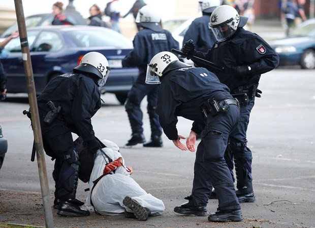 İşte fotoğraflarla Hamburg'daki G-20 protestoları