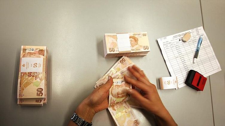 Emekliye bir zam daha geldi