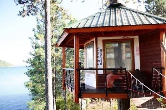 İngiliz mimar tavuk çiftliğini otele çevirdi
