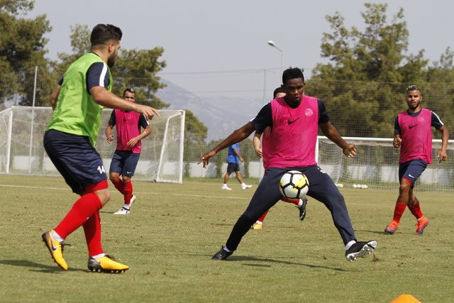 Antalyaspor'da Eto'o'dan sonra Nasri krizi!