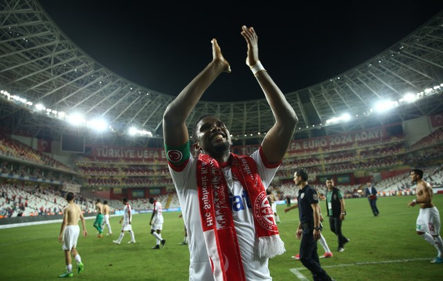 Antalyaspor'da Eto'o'dan sonra Nasri krizi!