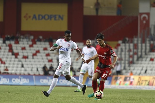 Antalyaspor'da Eto'o'dan sonra Nasri krizi!
