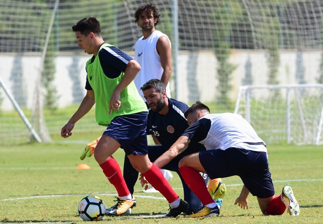Antalyaspor'da Eto'o'dan sonra Nasri krizi!
