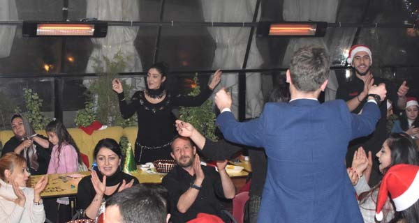 Tüm yurtta yeni yıl coşkusu