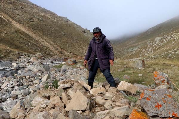 300 yıllık köprüyü çaldılar
