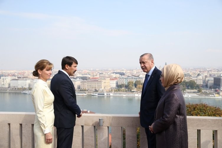  Erdoğan Janos Ader tarafından karşılandı