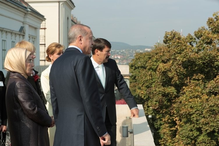  Erdoğan Janos Ader tarafından karşılandı
