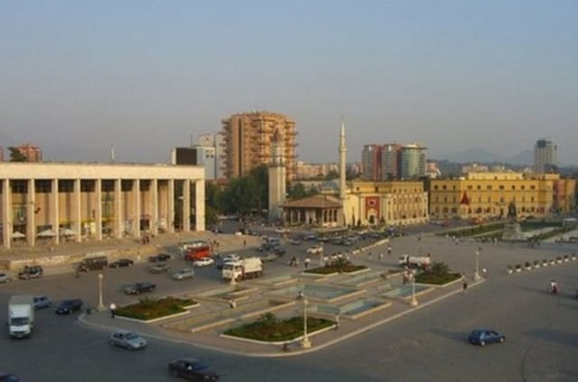 Başvuran herkes alıyor! Vatandaşlık veriyorlar..