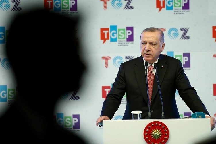 Erdoğan, Türkiye Gençlik Zirvesi'ne katıldı!