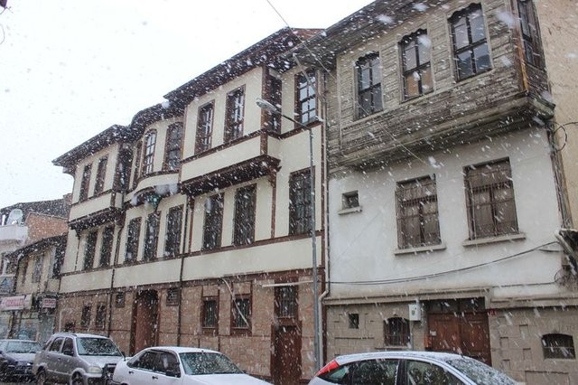 Yurttan kar manzaraları