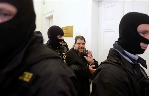Salih Müslim mahkemeye böyle getirildi