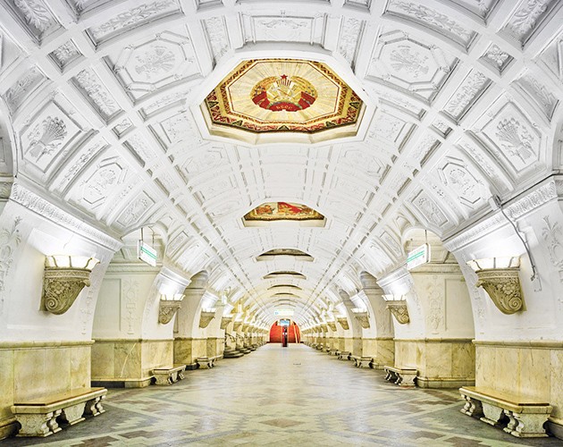 Sovyet döneminin göz kamaştırıcı metro istasyonları