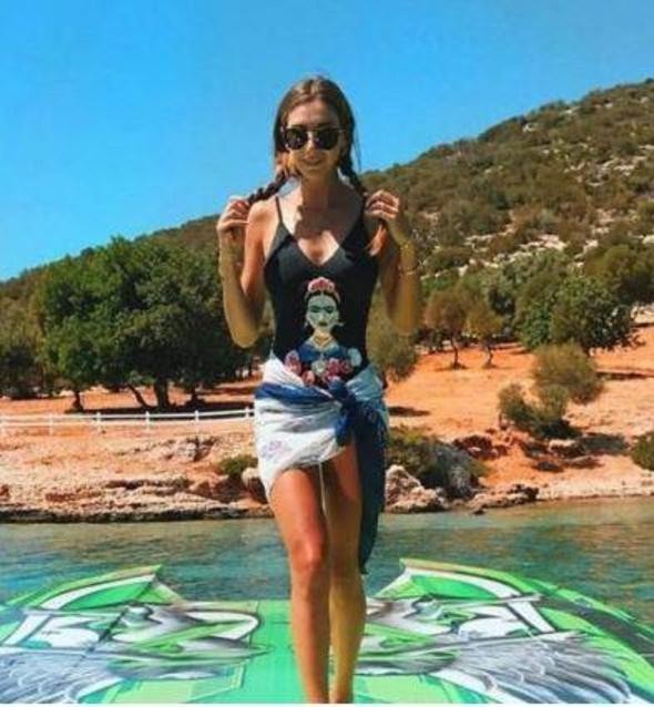 Düşen uçaktaki 8 arkadaşla ilgili kahreden detay